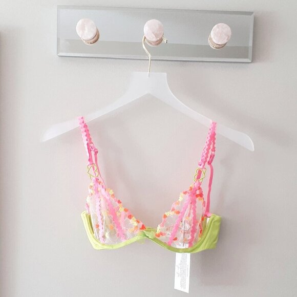 NWT For Love & Lemons x Victoria's Secret Tossed Heart embroidery Bra, XS - Picture 10 of 13